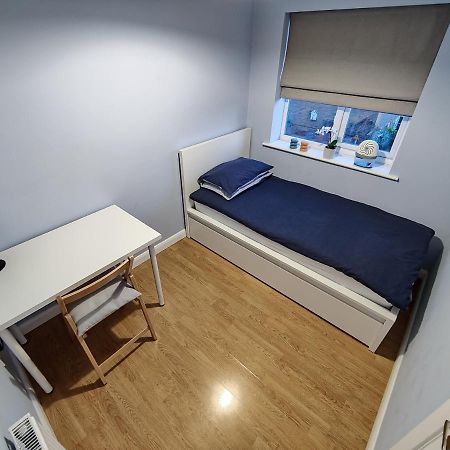 Joshua Court Single Room Stoke-on-Trent Экстерьер фото